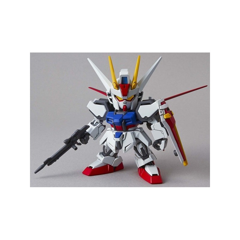 Maquette SD Gundam EX-Standard Aile Strike Gundam