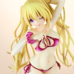Statuette Trinity Seven 1/8 Lieselotte Sherlock Swimsuit Version