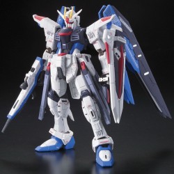Maquette Gundam SEED RG 1/144 Freedom Gundam