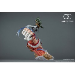 Statuette en résine L’Attaque des Titans 1/6 Levi VS Female Titan