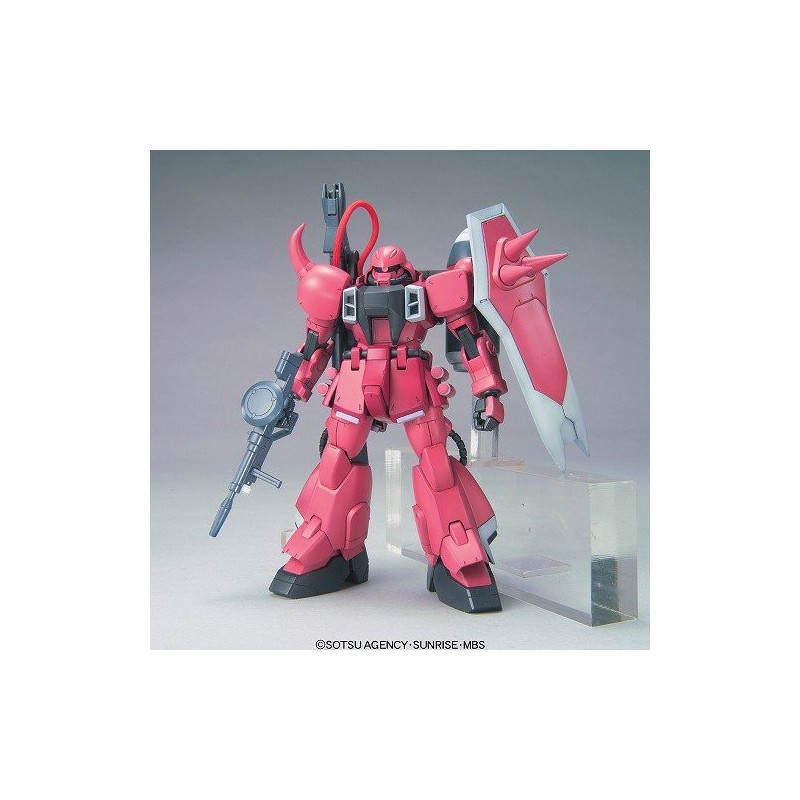 Maquette Gundam Seed Destiny HG 1/144 Gunner Zaku Warrior Lunamaria Hawke Custom